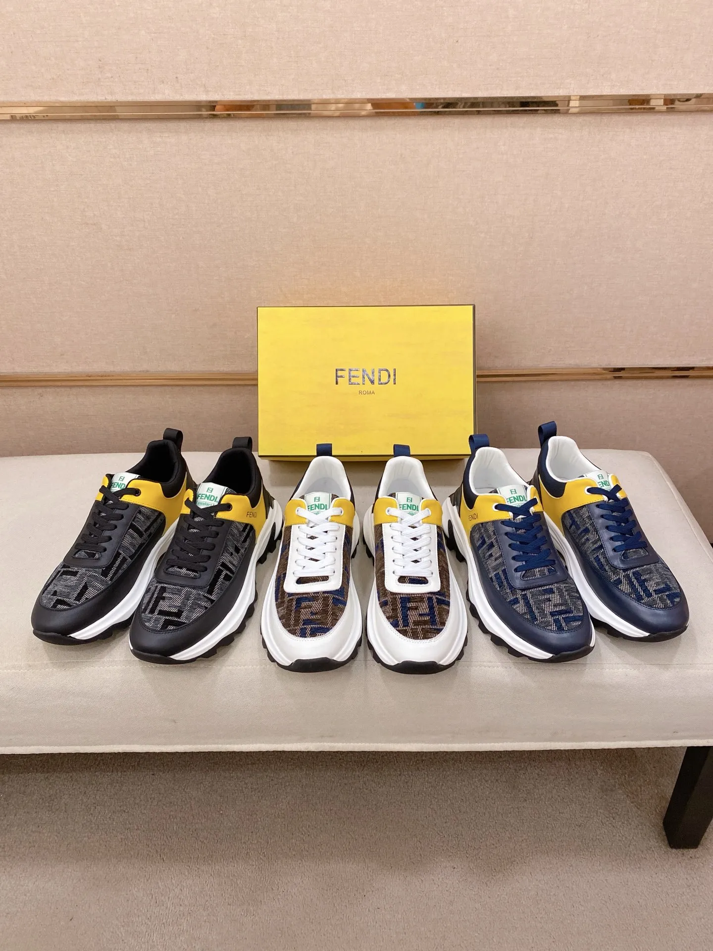 Men's shoes 💰 462💰 (fendi) New style 👊🏻 upper 🇮🇹 imported cowhide fabric 🇩🇪 lining imported sheepskin lining. The original outsole is molded to highlight the identity of every man, and the upper foot is elegant and stable🚶🏻🚶🏻The high-end custom counters reproduce the original version📯No matter the wind or rain, the shoe last remains unchanged and can withstand the verification of time🔍️,🔵 Size: 38-44